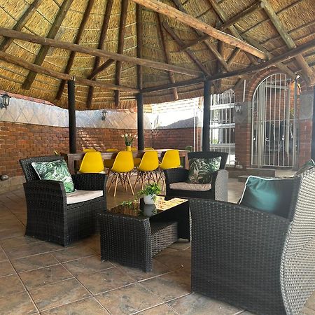 בלומפונטייין Sibella Guest House מראה חיצוני תמונה